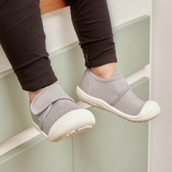Attipas Knit Sneakers Gray
