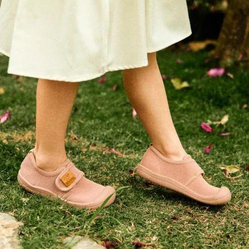 Attipas Sneakersy Dziecięce Skin Shoes Pink