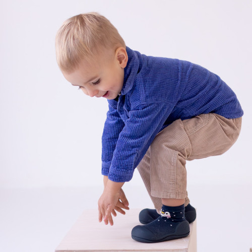 PIERWSZE-BUTY-DLA-DZIECKA-ATTIPAS-PENGUIN-NAVY