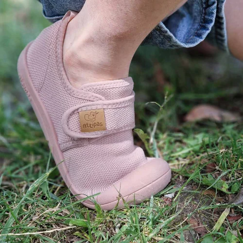 Attipas® Skin Shoes Pink – Sneakersy Barefoot na Rzep dla Dziewczynki