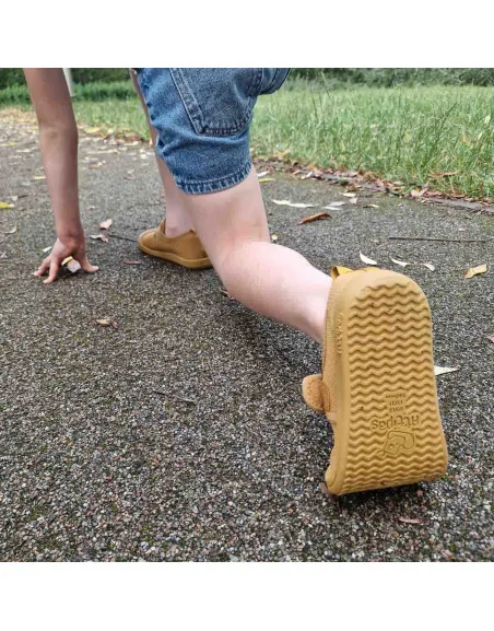 Attipas Sneakersy Dziecięce Skin Shoes Mustard