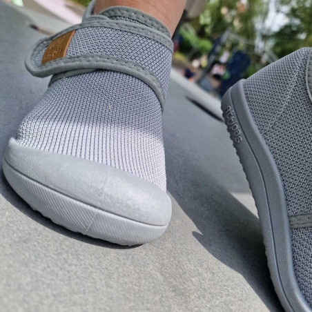 Attipas® Skin Shoes Gray – Uniwersalne Sneakersy Barefoot dla Dzieci