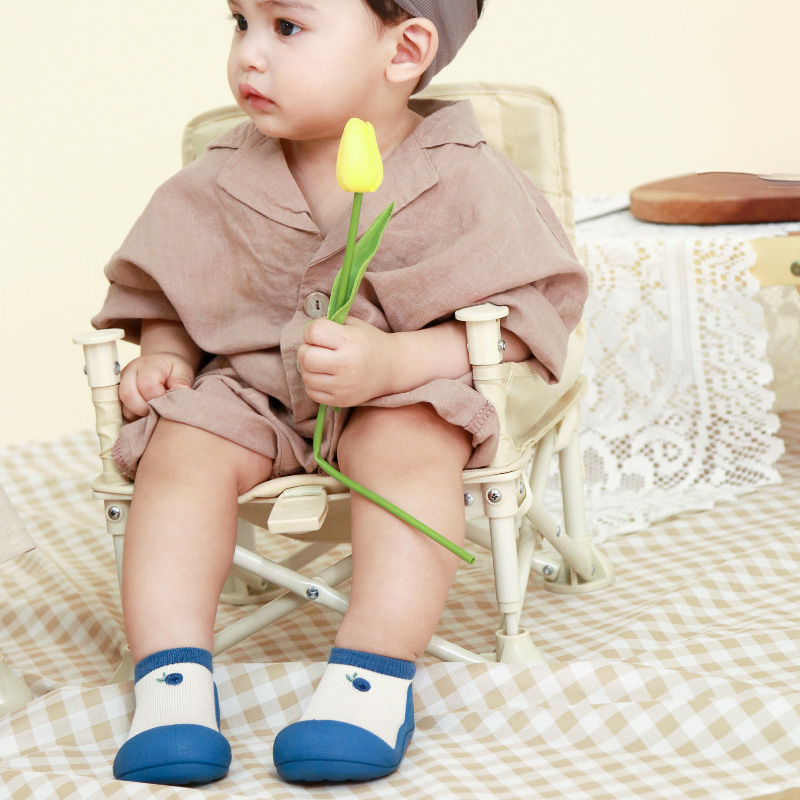 buciki barefoot dla dzieci Attipas Bamboo Blueberry