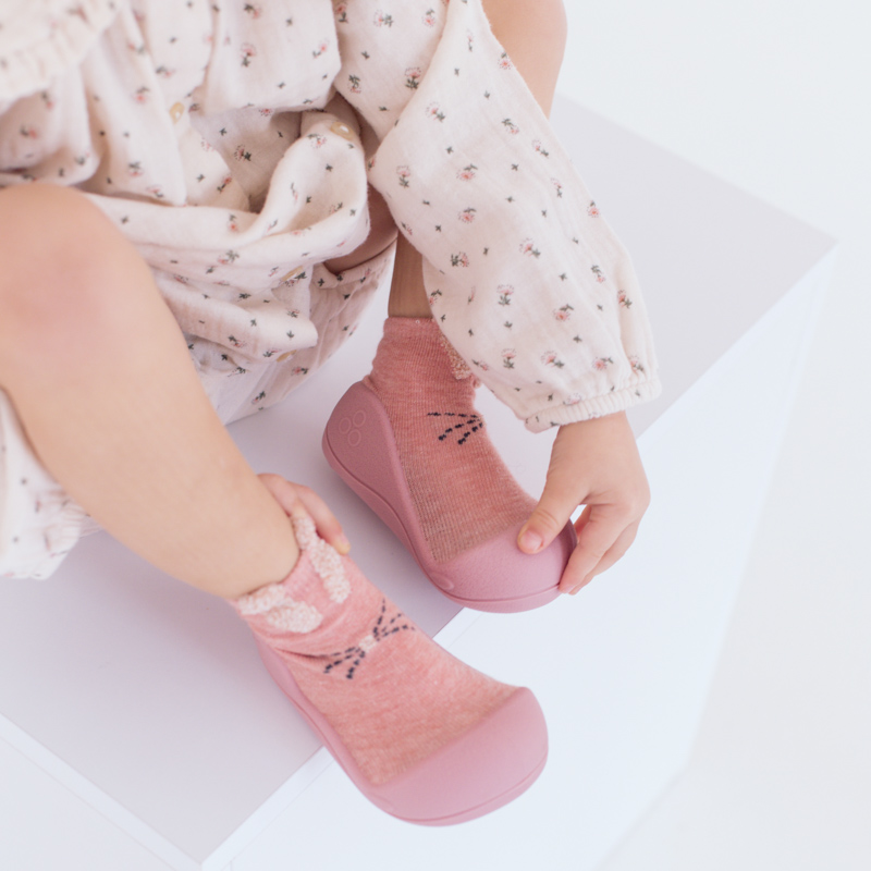 buciki dla dziewczynki Attipas Rabbit Pink